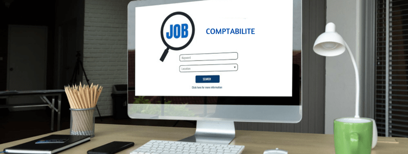 Bureau avec un ordinateur affichant 'Comptabilité', représentant les recherches d'emploi en comptabilité