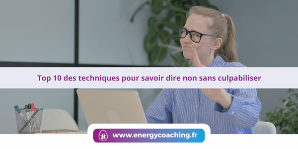 Femme devant ordinateur pour lire le Top 10 des techniques pour savoir dire non sans culpabiliser